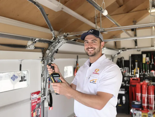 Norco Garage Door Repair local technician providing expert garage door repair in Norco neighborhood